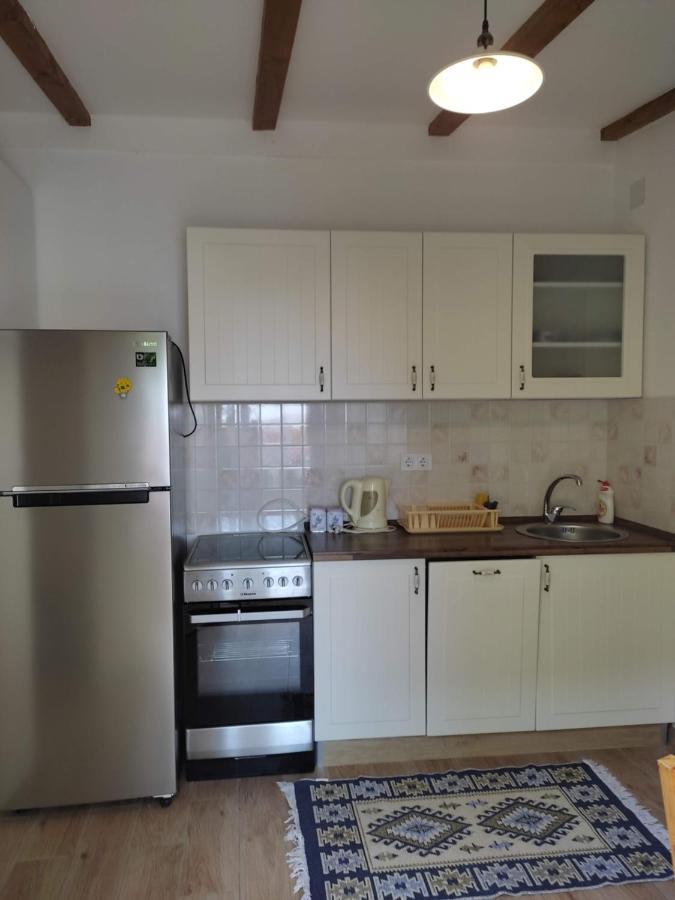 Apartment Lora *